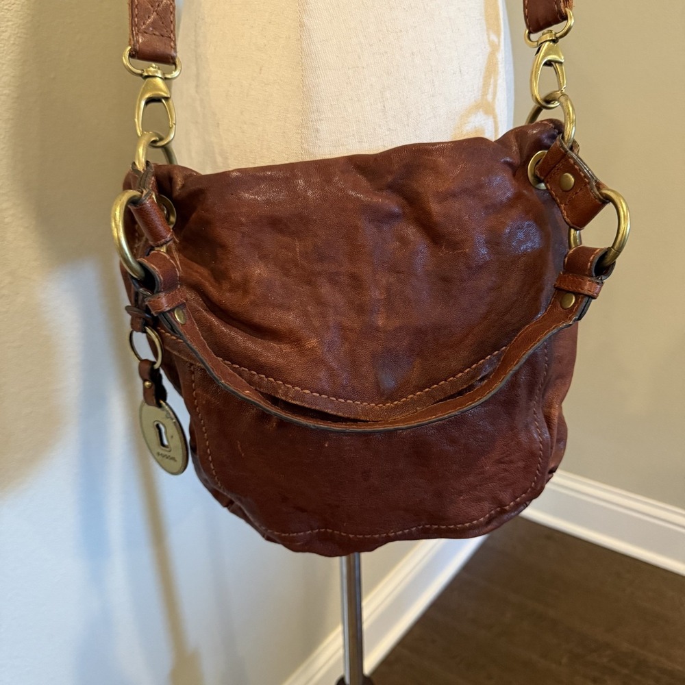 Fossil Long Live Vintage Distressed Brown Leather Crossbody Bag Boho‎ Medium